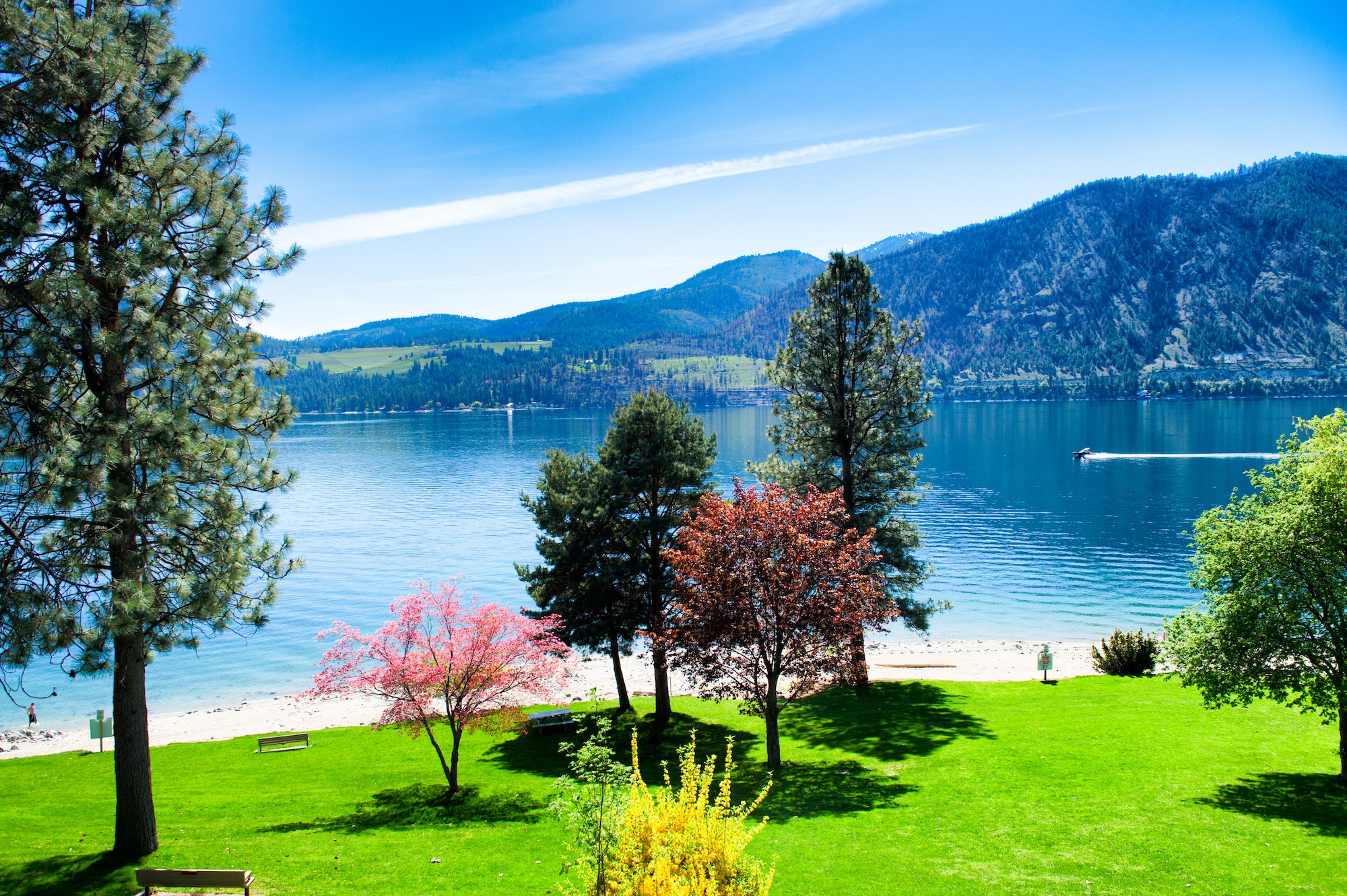 The Best Time to Visit Lake Chelan - Lake Chelan Chamber of Commerce